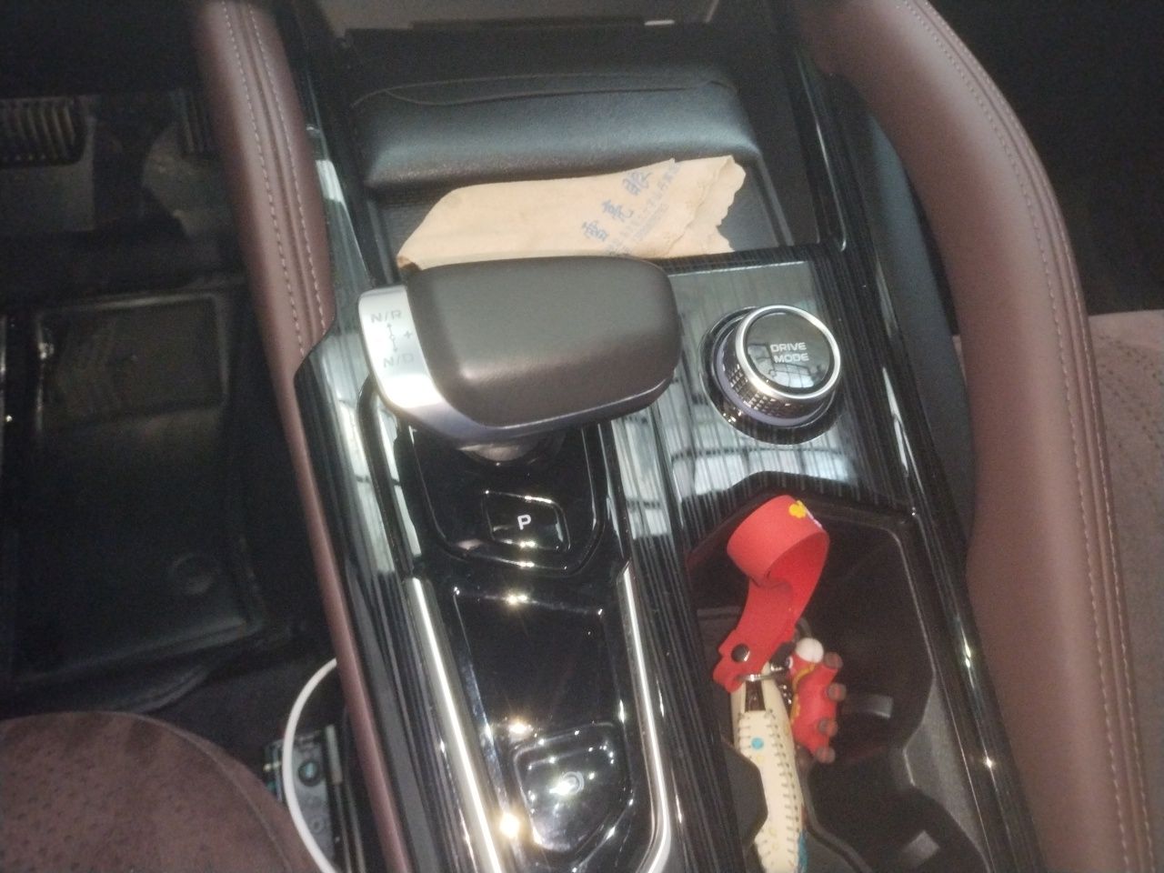 Geely Auto Monjaro L 2021 2.0TD DCT EVO Two-Wheel Drive Prestige Version — снимка 14