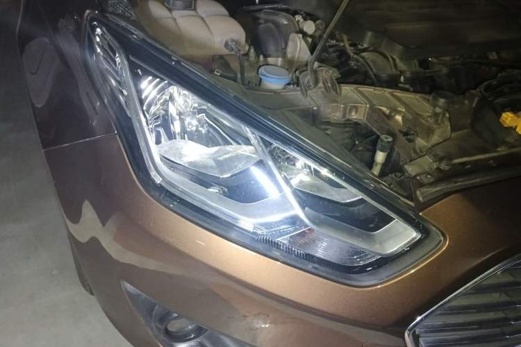 Used Ford Escort 2017 Happiness Edition 1.5L Automatic Fashion Version