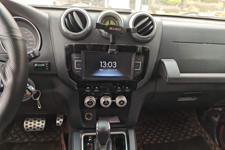 Used BAIC Off-Road BJ40 2016 40L 2.3T Automatic All-Wheel Drive Premium Edition