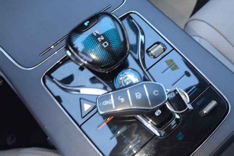 Used BYD Han 2025 DM-i Intelligent Driving Edition 125KM LiDAR Flagship Model