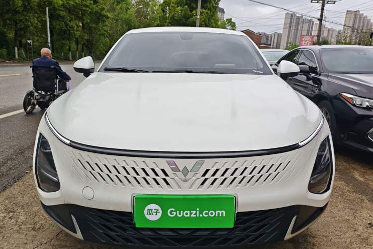 Used Wuling Xingguang 2024 Co-Creation Edition 70 Standard Model Front