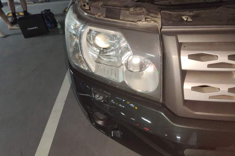 Used Land Rover Freelander 2 2011 3.2L i6 HSE Gasoline Edition