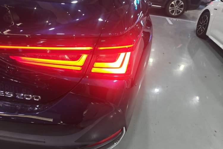 Used Lexus ES 2025 200 Premium Edition