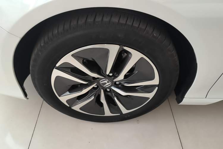 Used Honda Accord 2022 Xingyue L Hybrid 2.0L Rui Ku Edition Left Front Wheel Hub