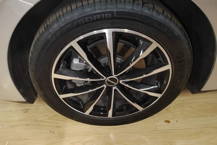 Used Roewe D7 2025 DMH 125km World Champion Excellence Edition
