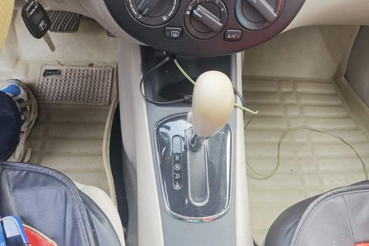 Used Nissan Tiida 2014 1.6L CVT Comfort Model