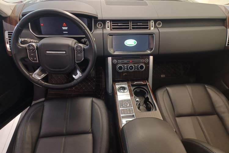 Used Land Rover Range Rover Vogue 2017 3.0T Gasoline HSE Middle East