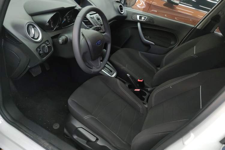 Used Ford Fiesta 2013 Hatchback 1.5L Automatic Fashion Edition