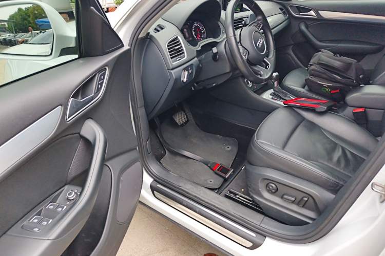 Used Audi Q3 2015 35 TFSI quattro Millionth Anniversary Edition
