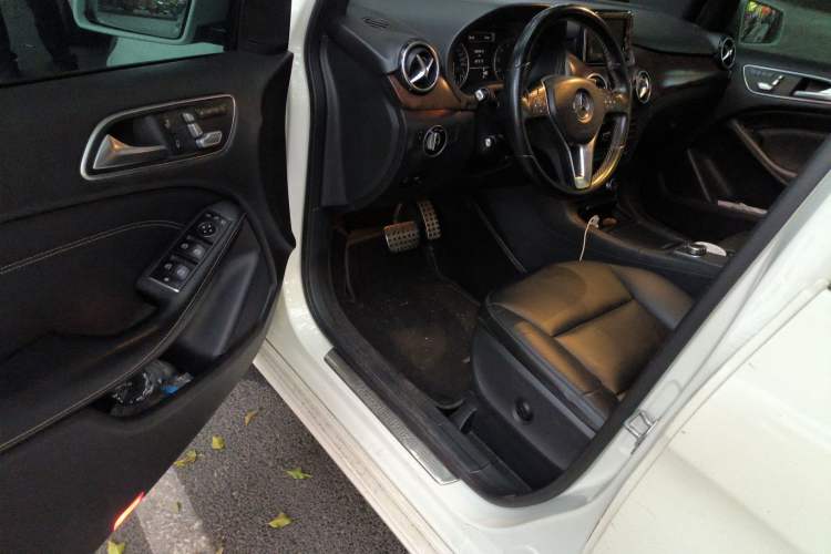 Used Mercedes-Benz B-Class 2012 B 200
