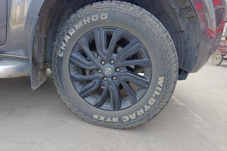 Used Nissan Terra 2018 2.5L Automatic 2WD Luxury Edition
