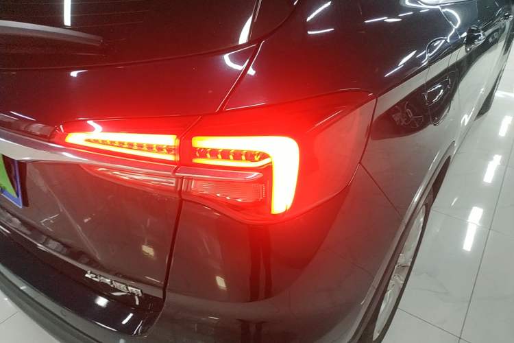 Used Buick Envision 2020 28T Four-Wheel Drive Elite Version