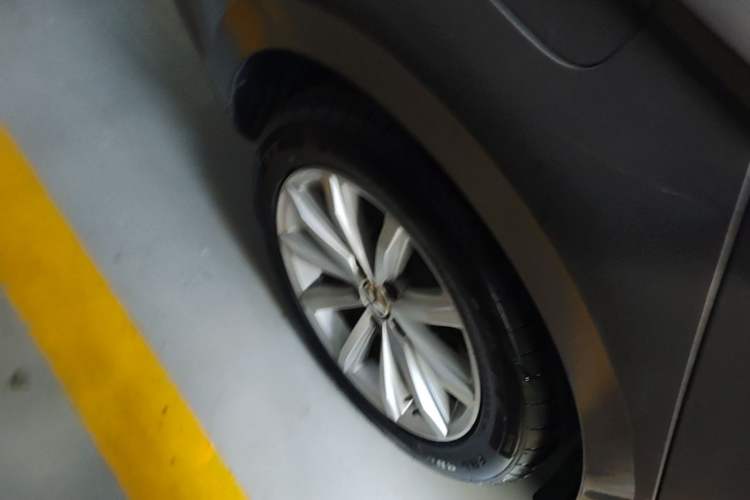 Used Volkswagen Magotan 2017 330TSI DSG Leading Model Right Rear Wheel Hub