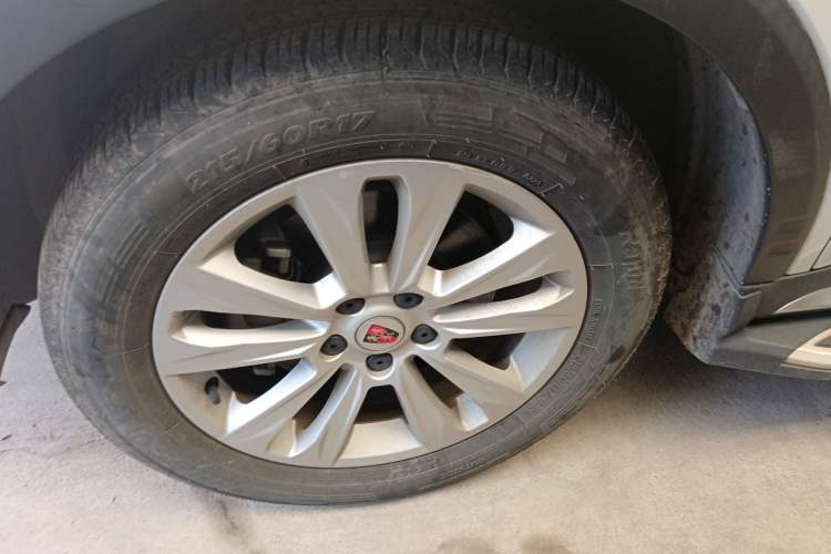 Used Roewe RX5 2018 20T Two-Wheel Drive Automatic Flagship Edition Left Front Wheel Hub