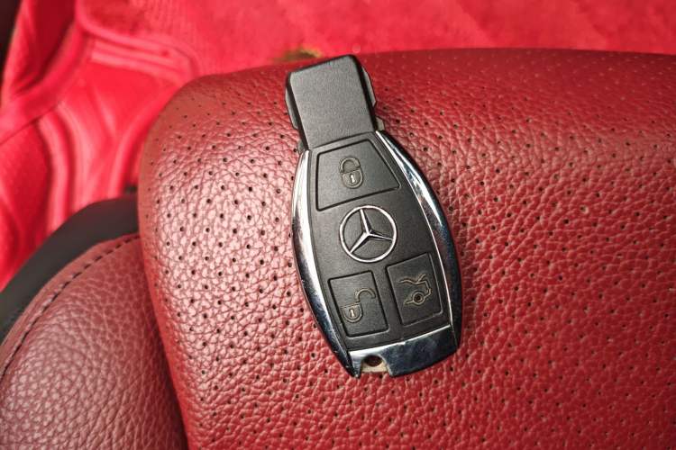 Used Mercedes-Benz C-Class 2016 C 200 Sport Edition Vehicle Key