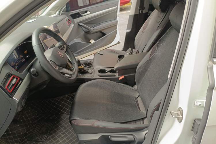 Used Volkswagen Lavida 2023 300TSI DSG Starry Full-Comfort Edition Left Front Seat