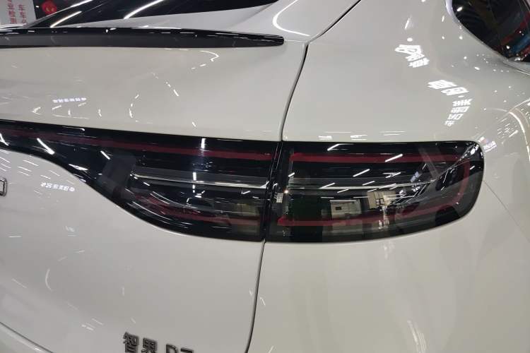 Used Hima Luxeed R7 2025 Range-Extended Version 251 km Max
