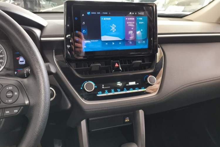 Used Toyota Corolla Cross 2022 2.0L Elite Edition Audio And AC Panel