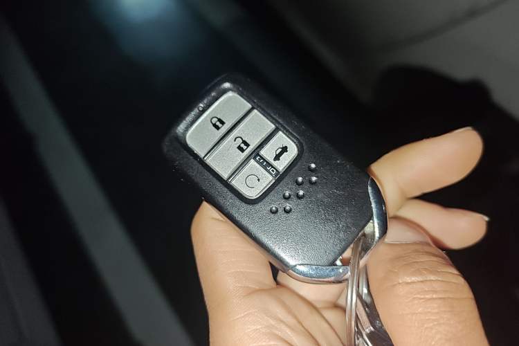 Used Honda Civic 2016 220TURBO CVT Luxury Edition
