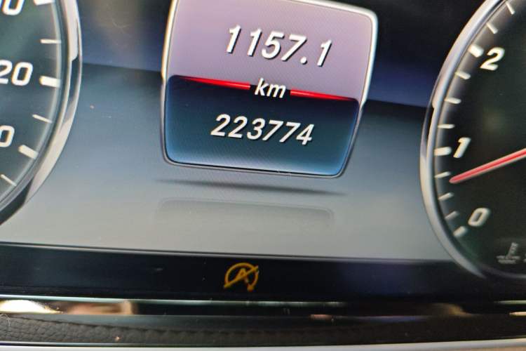 Used Mercedes-Benz S-Class 2016 S 320 L Business Model
