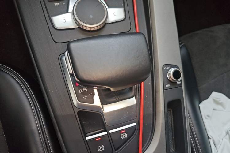 Used Audi A4L 2019 40 TFSI Ambition China VI