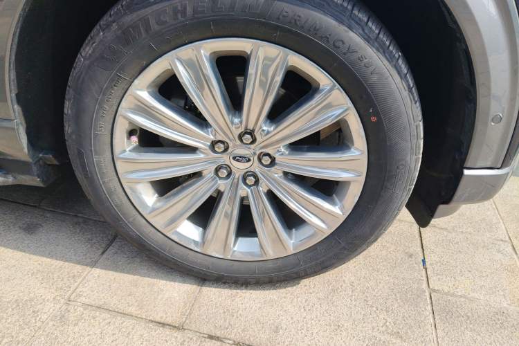 Used Ford Explorer 2020 EcoBoost 285 4x4 Titanium Edition 7-Seater
