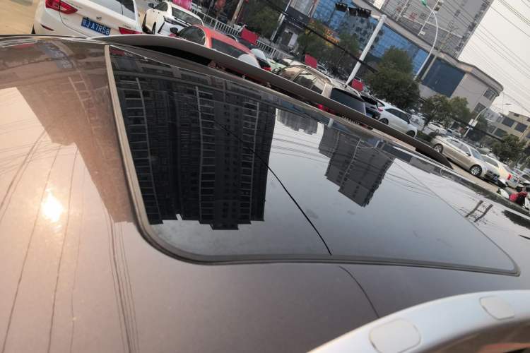 Used Dongfeng Aeolus AX7 2018 Classic 1.6T Automatic Luxury Model Roof