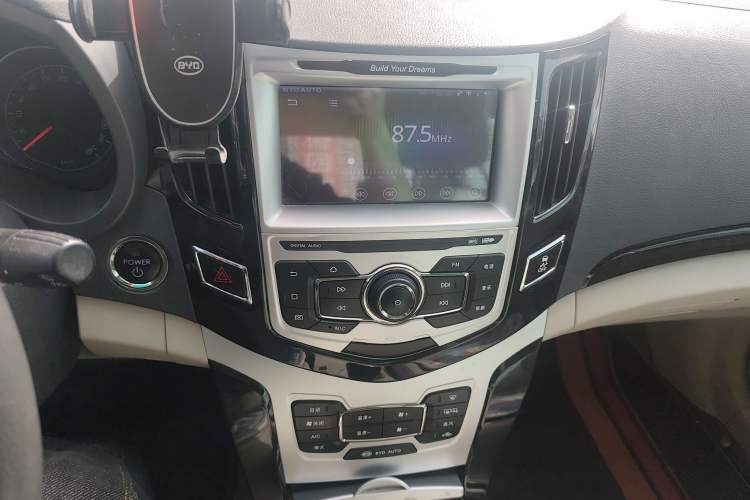 Used BYD e5 2017 300 Prestige Edition