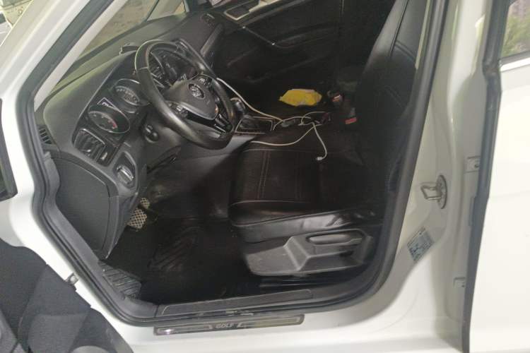 Used Volkswagen Golf 2019 1.6L Automatic Comfort Model China V Standard Left Front Seat