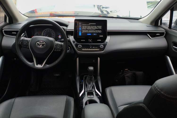 Used Toyota Corolla Cross 2022 2.0L Deluxe Edition Center Console
