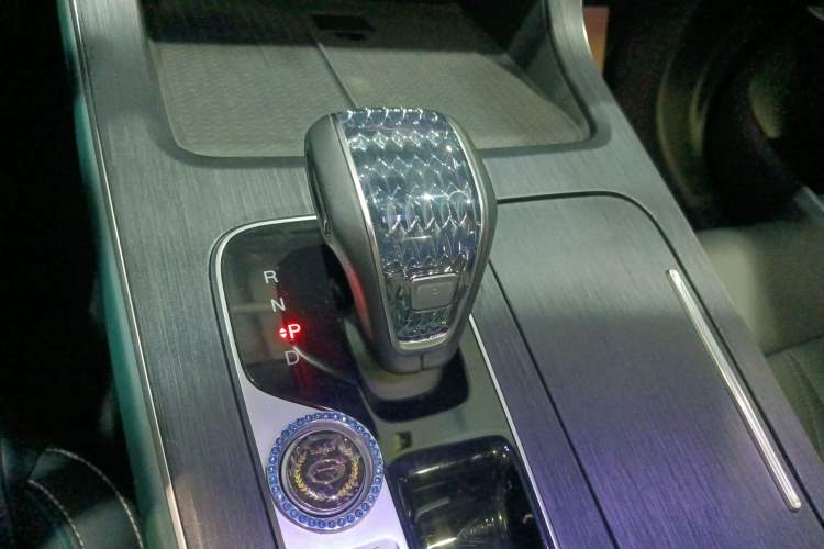 Used GAC Trumpchi GS8 2022 Flagship Series 2.0 TGDI Two-Wheel-Drive Prestige Edition (6-seater)