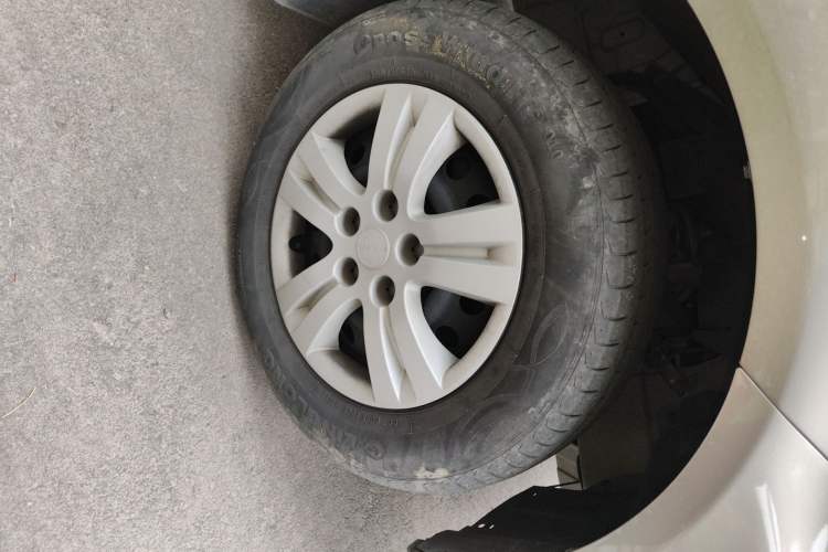 Used FORTHING Lingzhi 2022 M5 1.6L Practical Model 5 Seats