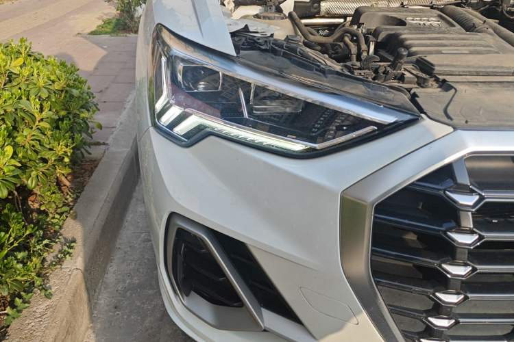 Used Audi Q3 2021 35 TFSI Fashion Dynamic Model