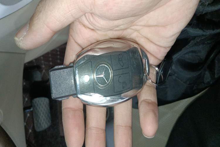 Used Mercedes-Benz Vito 2023 2.0T Business Version 7 Seats
