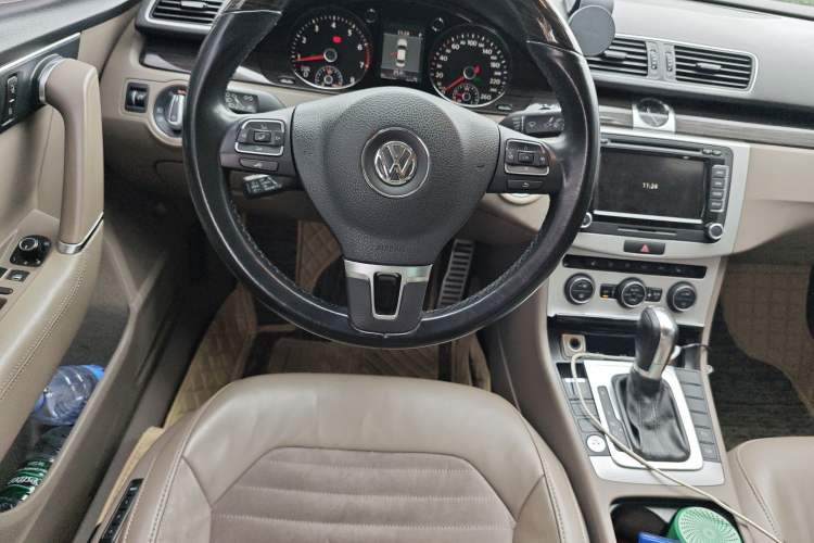 Used Volkswagen Magotan 2013 2.0 TSI Ultimate Model Steering Wheel