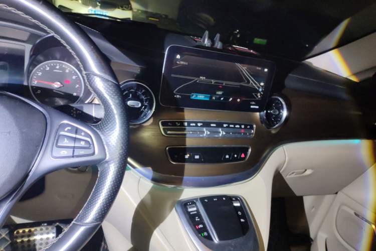 Used Mercedes-Benz V-Class 2020 V 260 L Long-wheelbase Luxury Edition