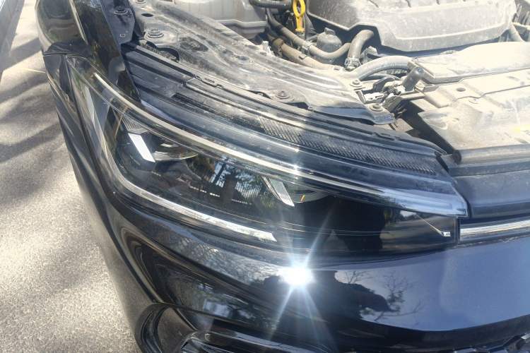 Used Volkswagen Passat 2025 Pro 380TSI Starry Dragon Edition Right Front Headlight