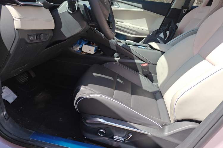 Used Lynk & Co 06 2023 Remix 1.5T Shero Left Front Seat