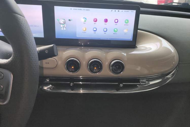 Used Wuling Bingo 2024 333 km Lingxi Connected Version
