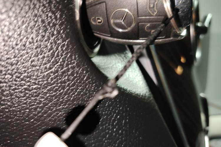 Used Mercedes-Benz V-Class 2018 V 260 Avantgarde Edition China VI
