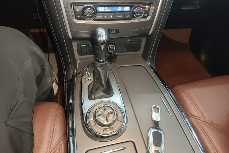 Used Nissan Patrol 2018 4.0L LinkedIn Edition