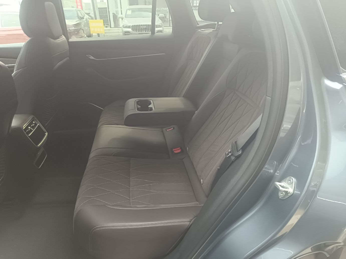 Geely Auto Monjaro L 2026 Model Oriental Yao 2.0TD Automatic Xiaohan Edition — снимка 20