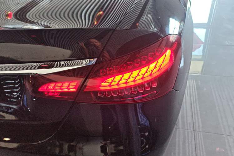 Used Mercedes-Benz E-Class 2017 E 200 L 4MATIC