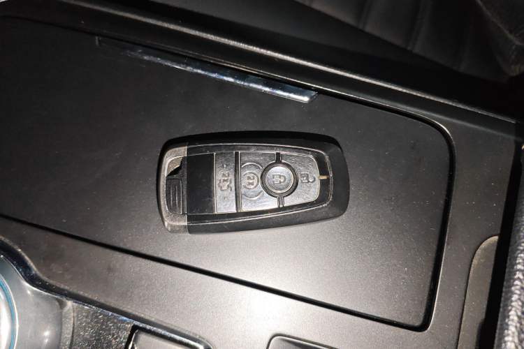 Used Ford Mondeo 2018 EcoBoost 200 Intelligent Control Luxury Model China V Standard