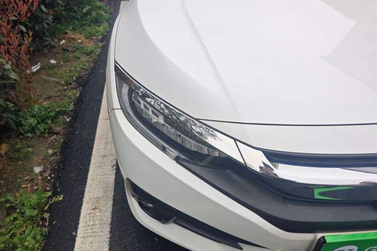 Used Honda Civic 2016 220TURBO CVT Prestige Edition
