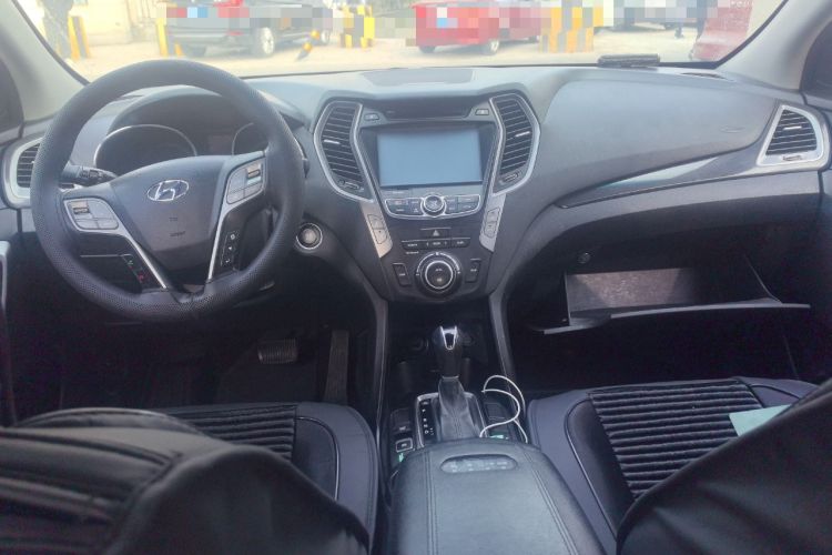 Used Hyundai Santa Fe 2015 2.0T Automatic All-Wheel Drive Smart Version 5 Seats
