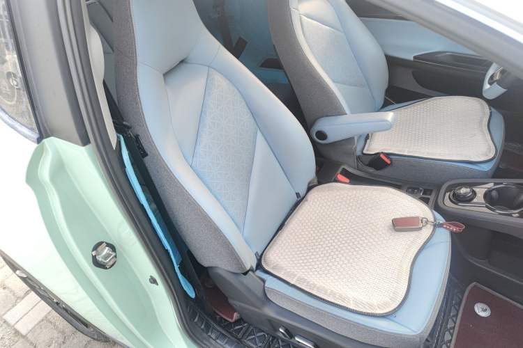 Used Chery Little Ant 2023 Updated Version 251 km Love Edition Lithium Iron Phosphate Right Front Seat