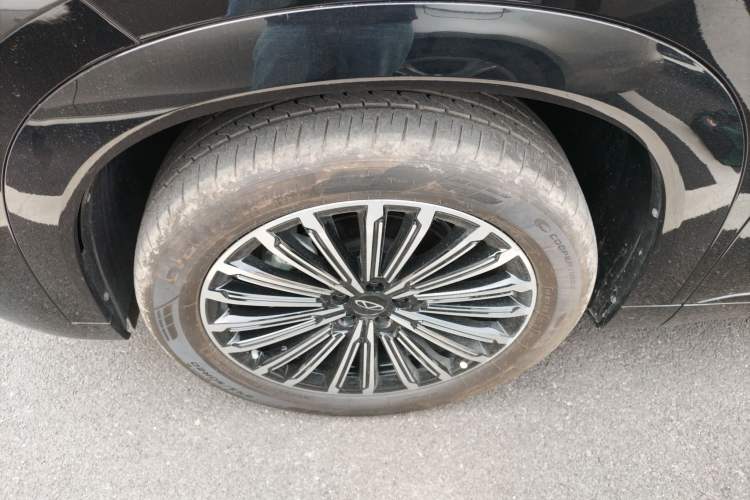 Used Chery Tiggo 9 2025 2.0T Dual-Clutch Two-Wheel Drive Luxury Edition 5 Seats Exterior 4