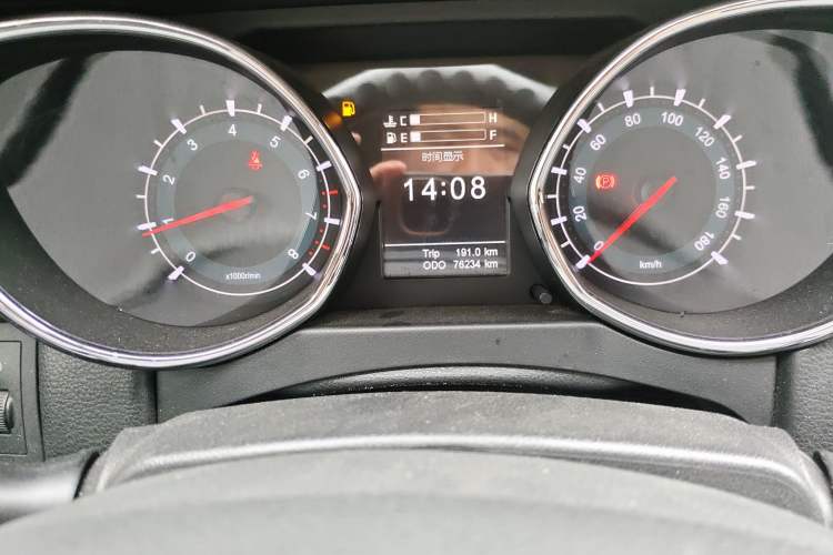 Used Lifan Auto Myway 2016 1.5L Manual Elite Version Odometer Close Up