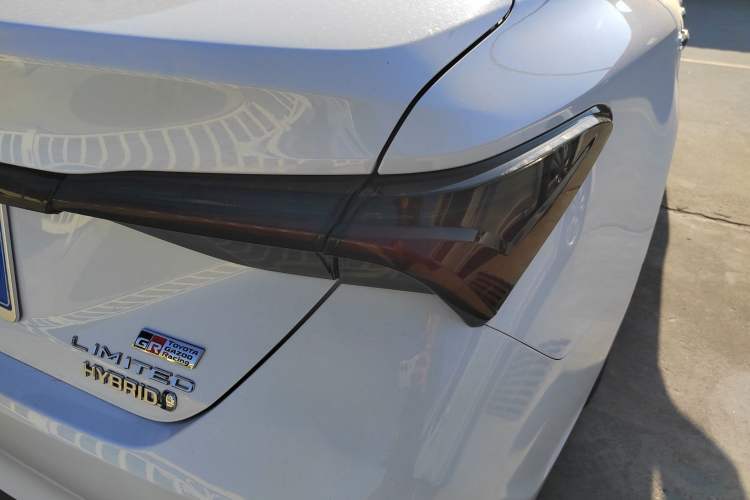 Used Toyota Avalon 2019 Dual-Engine 2.5L Limited Flagship Edition China V Standard Exterior 3